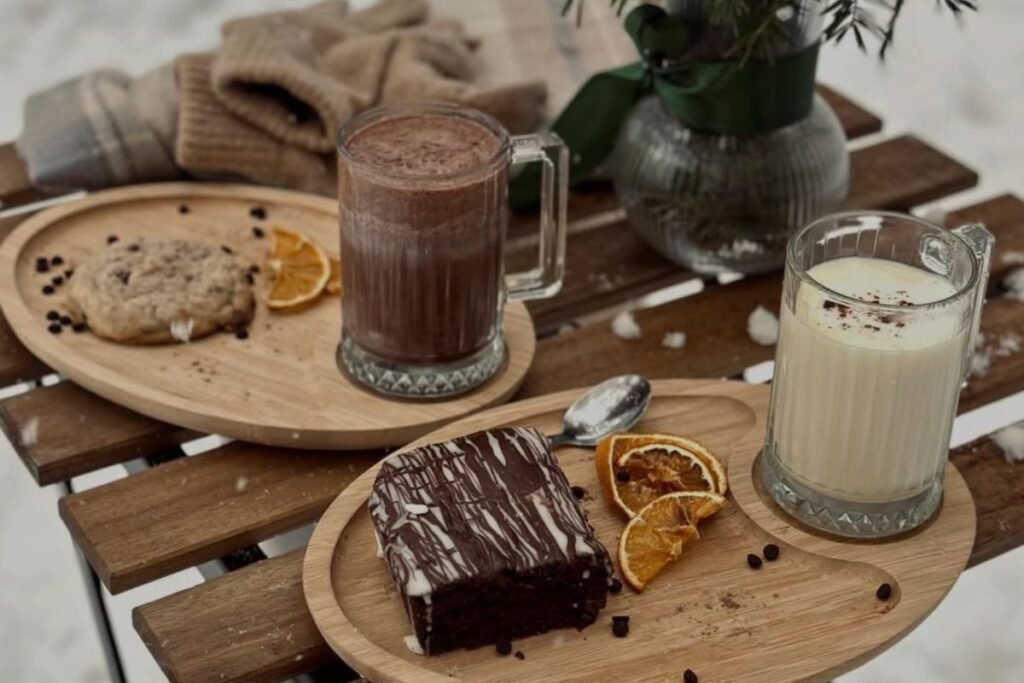 brauni i cokoladno kolace so salep i toplo cokolado
